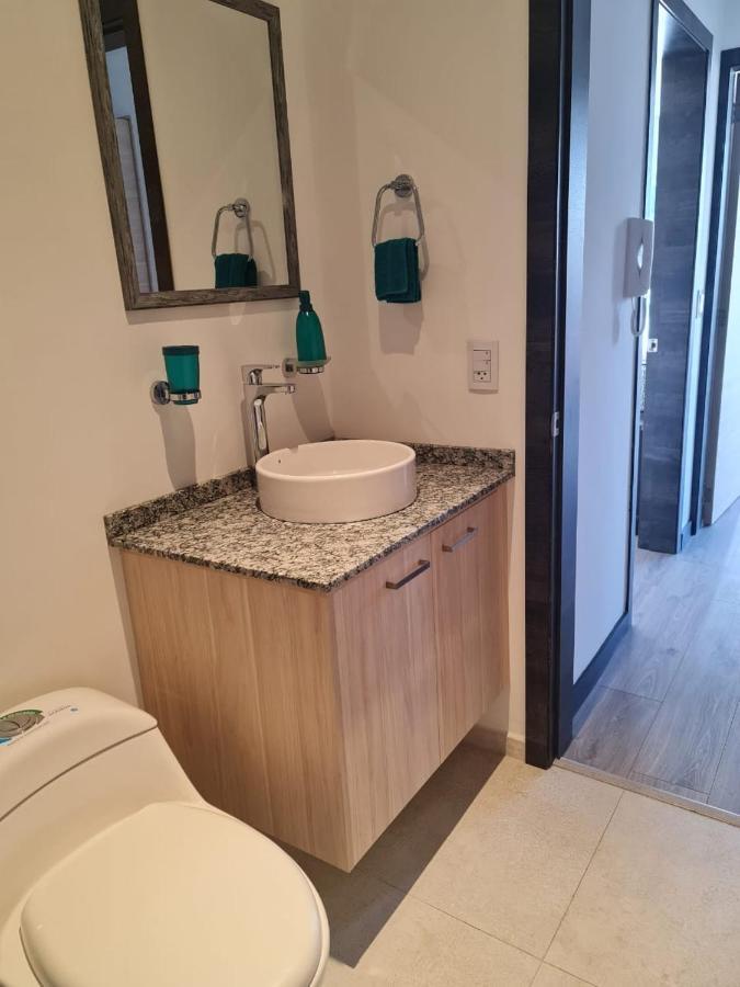 Hermoso Departamento, Centrico Y Tranquilo Quito Bagian luar foto