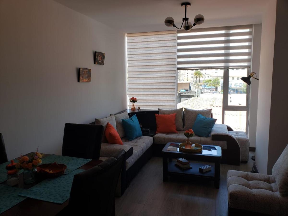 Hermoso Departamento, Centrico Y Tranquilo Quito Bagian luar foto