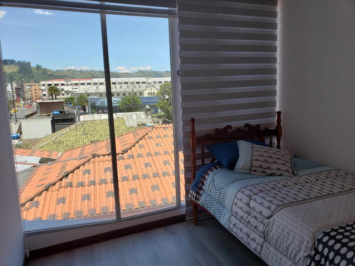 Hermoso Departamento, Centrico Y Tranquilo Quito Bagian luar foto